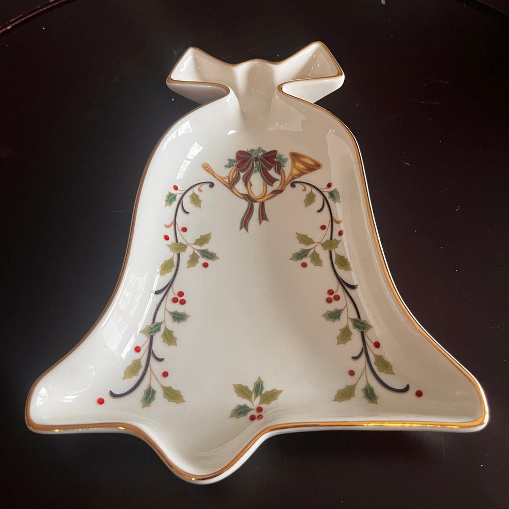 Mikasa Fine Porcelain Bell Dish Holiday Christmas Holly Berries Gold Trim